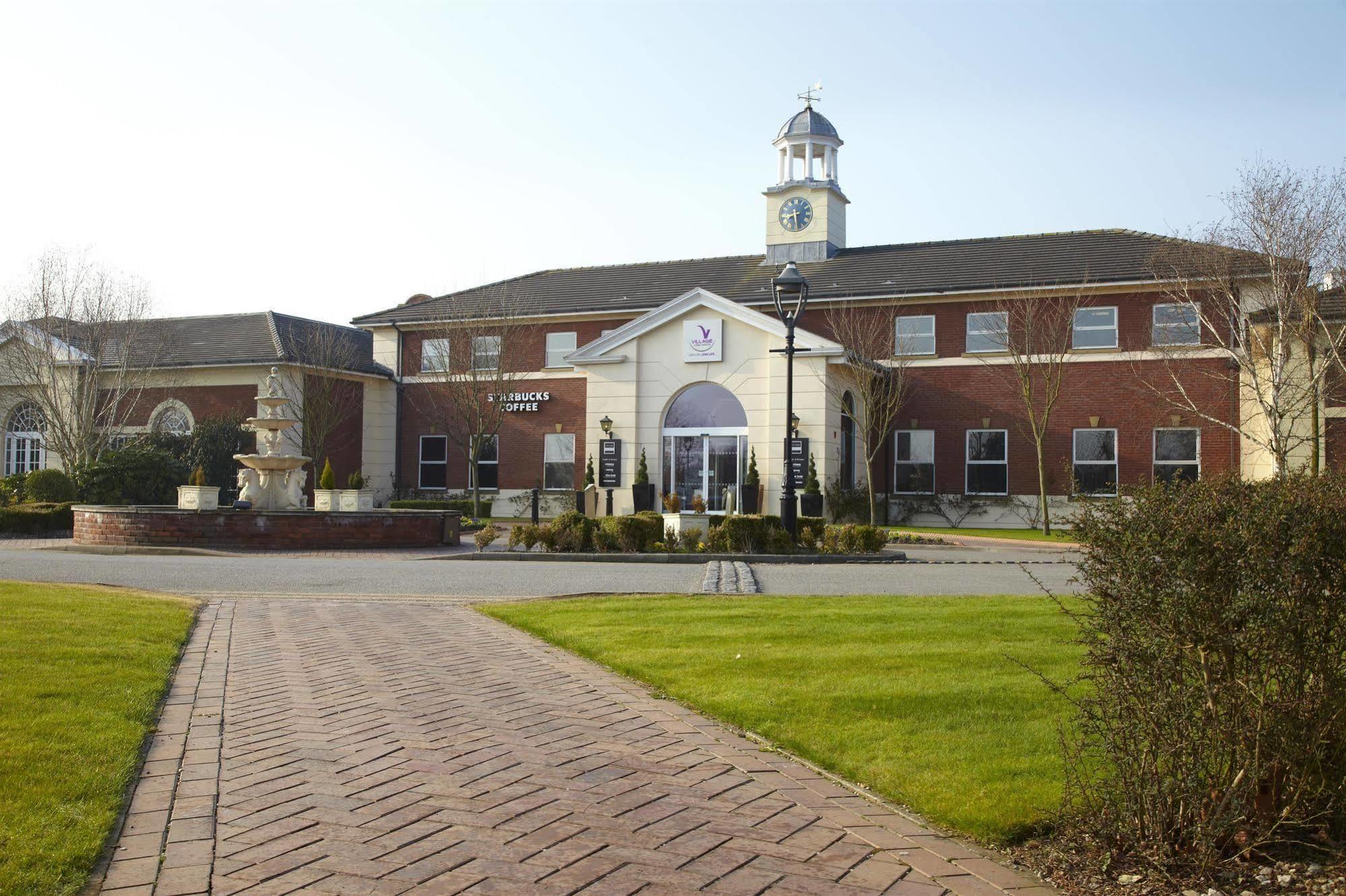 Village Hotel Chester St David'S Ewloe Exterior photo